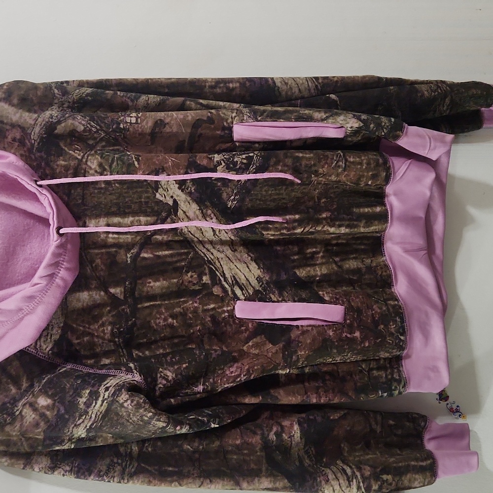 Women’s Yukon Gear Funnel Neck Camo Hoodie NEW!
